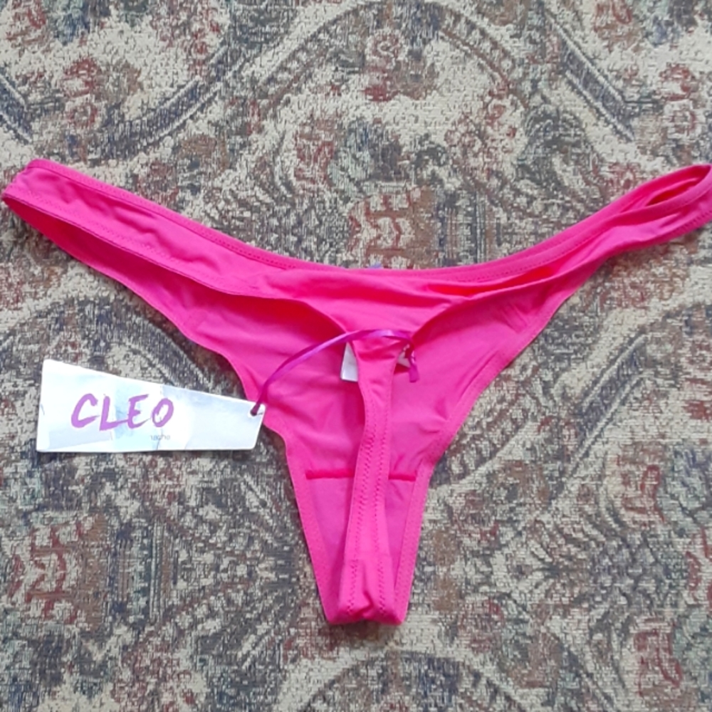 Panties - Picture 3 of 4